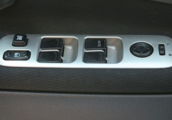 Подержанный автомобиль Suzuki Liana Wagon 2007 года (17 фото)