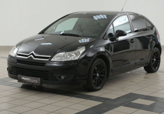 Подержанный автомобиль Citroen C4 Hatchback 2007 года (8 фото)
