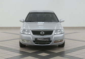 Подержанный автомобиль Nissan Almera Classic 2011 года (3 фото)