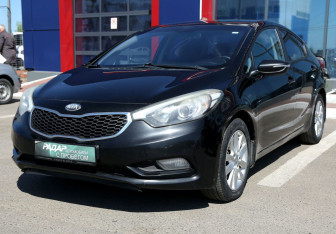Подержанный автомобиль Kia Cerato Sedan 2013 года (3 фото)