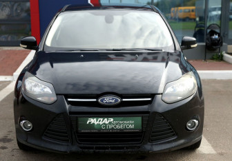 Подержанный автомобиль Ford Focus Hatchback 2014 года (2 фото)