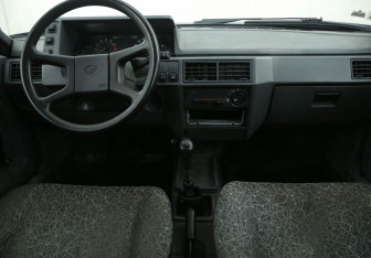 Подержанный автомобиль ЗАЗ 1103 «Славута» 2006 года (12 фото)