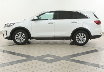 Подержанный автомобиль Kia Sorento 2019 года (6 фото)