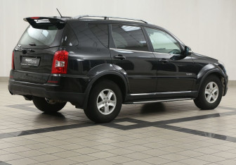Подержанный автомобиль SsangYong Rexton 2012 года (4 фото)