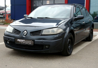 Подержанный автомобиль Renault Megane Sedan 2009 года (3 фото)