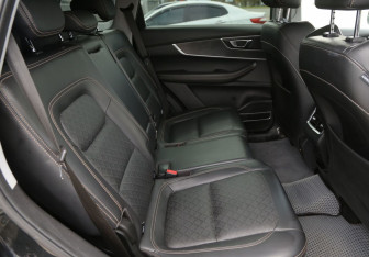 Подержанный автомобиль Chery Tiggo 8 2021 года (11 фото)