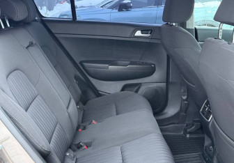 Подержанный автомобиль Kia Sportage 2018 года (11 фото)