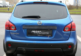 Подержанный автомобиль Nissan Qashqai 2007 года (5 фото)