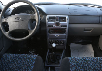 Подержанный автомобиль LADA (ВАЗ) Priora Sedan 2008 года (12 фото)