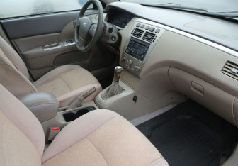 Подержанный автомобиль Vortex Estina 2009 года (9 фото)