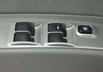 Подержанный автомобиль Mitsubishi Pajero Sport 2014 года (17 фото)