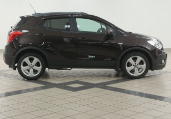 Подержанный автомобиль Opel Mokka 2012 года (5 фото)