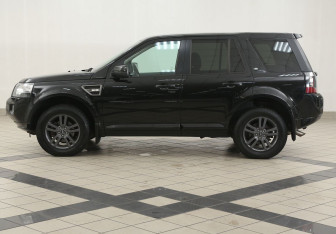 Подержанный автомобиль Land Rover Freelander 2014 года (8 фото)
