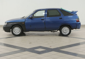 Подержанный автомобиль LADA (ВАЗ) 2112 2007 года (7 фото)