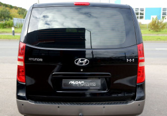 Подержанный автомобиль Hyundai H-1 2008 года (5 фото)