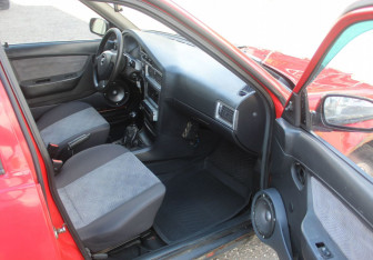 Подержанный автомобиль Daewoo Nexia Sedan 2010 года (9 фото)
