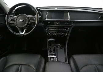 Подержанный автомобиль Kia Optima Sedan 2016 года (12 фото)