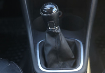 Подержанный автомобиль Volkswagen Polo Sedan 2013 года (15 фото)