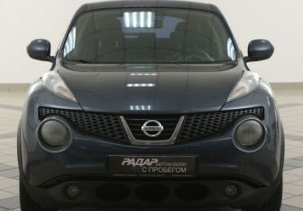 Подержанный автомобиль Nissan Juke 2012 года (6 фото)