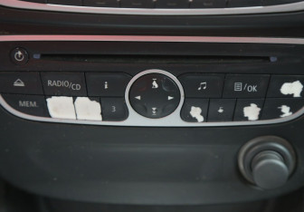 Подержанный автомобиль Renault Fluence 2010 года (17 фото)