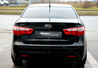 Подержанный автомобиль Kia Rio Sedan 2014 года (5 фото)