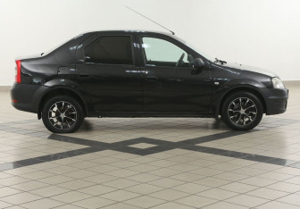 Подержанный автомобиль Renault Logan Sedan 2013 года (5 фото)