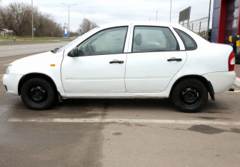 Подержанный автомобиль LADA (ВАЗ) Kalina Sedan 2009 года (8 фото)
