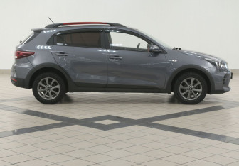 Подержанный автомобиль Kia Rio Hatchback 2021 года (5 фото)