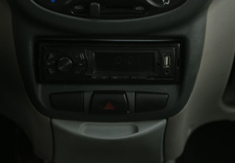 Подержанный автомобиль LADA (ВАЗ) Kalina Sedan 2006 года (13 фото)