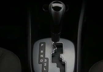 Подержанный автомобиль Kia Rio Sedan 2015 года (13 фото)