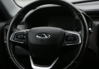 Подержанный автомобиль Chery Tiggo 4 2020 года (16 фото)