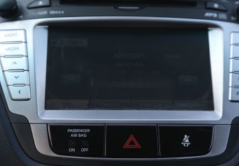 Подержанный автомобиль Hyundai ix35 2013 года (15 фото)