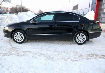 Подержанный автомобиль Volkswagen Passat Sedan 2007 года (8 фото)