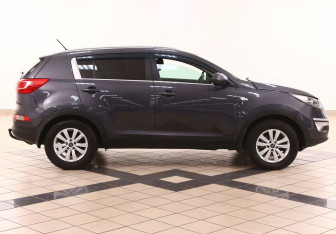 Подержанный автомобиль Kia Sportage 2013 года (2 фото)