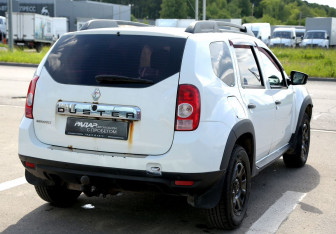 Подержанный автомобиль Renault Duster 2013 года (6 фото)