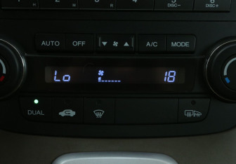 Подержанный автомобиль Honda CR-V 2009 года (19 фото)