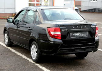 Подержанный автомобиль LADA (ВАЗ) Granta Sedan 2023 года (4 фото)