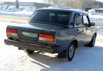 Подержанный автомобиль LADA (ВАЗ) 2107 2010 года (6 фото)