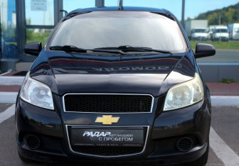 Подержанный автомобиль Chevrolet Aveo Hatchback 2010 года (2 фото)