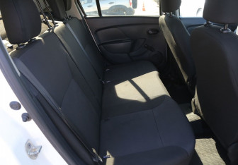 Подержанный автомобиль Renault Logan Sedan 2019 года (11 фото)