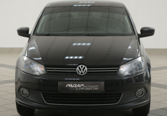 Подержанный автомобиль Volkswagen Polo Sedan 2013 года (6 фото)