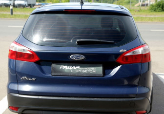Подержанный автомобиль Ford Focus Wagon 2012 года (5 фото)