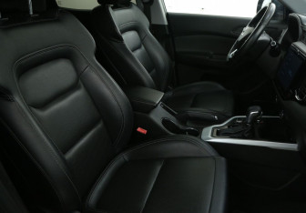 Подержанный автомобиль Chery Tiggo 4 2020 года (10 фото)