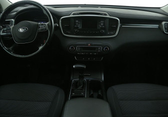 Подержанный автомобиль Kia Sorento 2019 года (23 фото)
