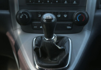 Подержанный автомобиль Honda CR-V 2008 года (13 фото)