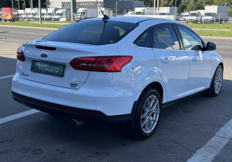 Подержанный автомобиль Ford Focus Sedan 2017 года (4 фото)