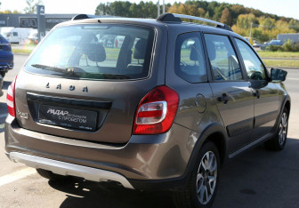 Подержанный автомобиль LADA (ВАЗ) Granta Wagon 2019 года (6 фото)