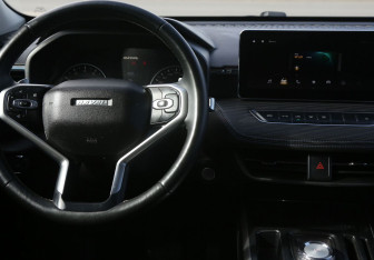 Подержанный автомобиль Haval Jolion 2021 года (14 фото)