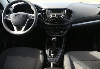 Подержанный автомобиль LADA (ВАЗ) Vesta Sedan 2018 года (12 фото)