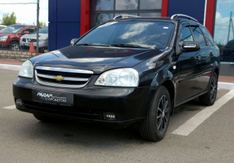Подержанный автомобиль Chevrolet Lacetti Wagon 2008 года (3 фото)